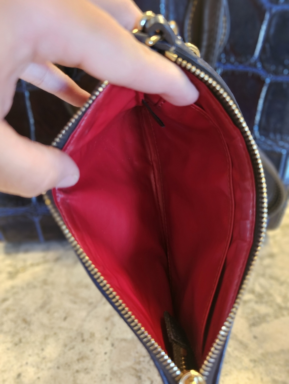 Vintage Dooney & Bourke Janine Leather Tote with Navy Blue Pebble Grain Wristlet - Picture 2 of 11